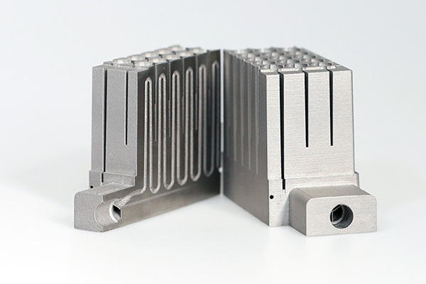 Conformally cooled 3D printed stainless steel at Star Rapid