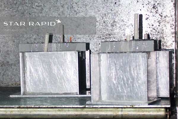 Vacuum casting molds drying at Star Rapid