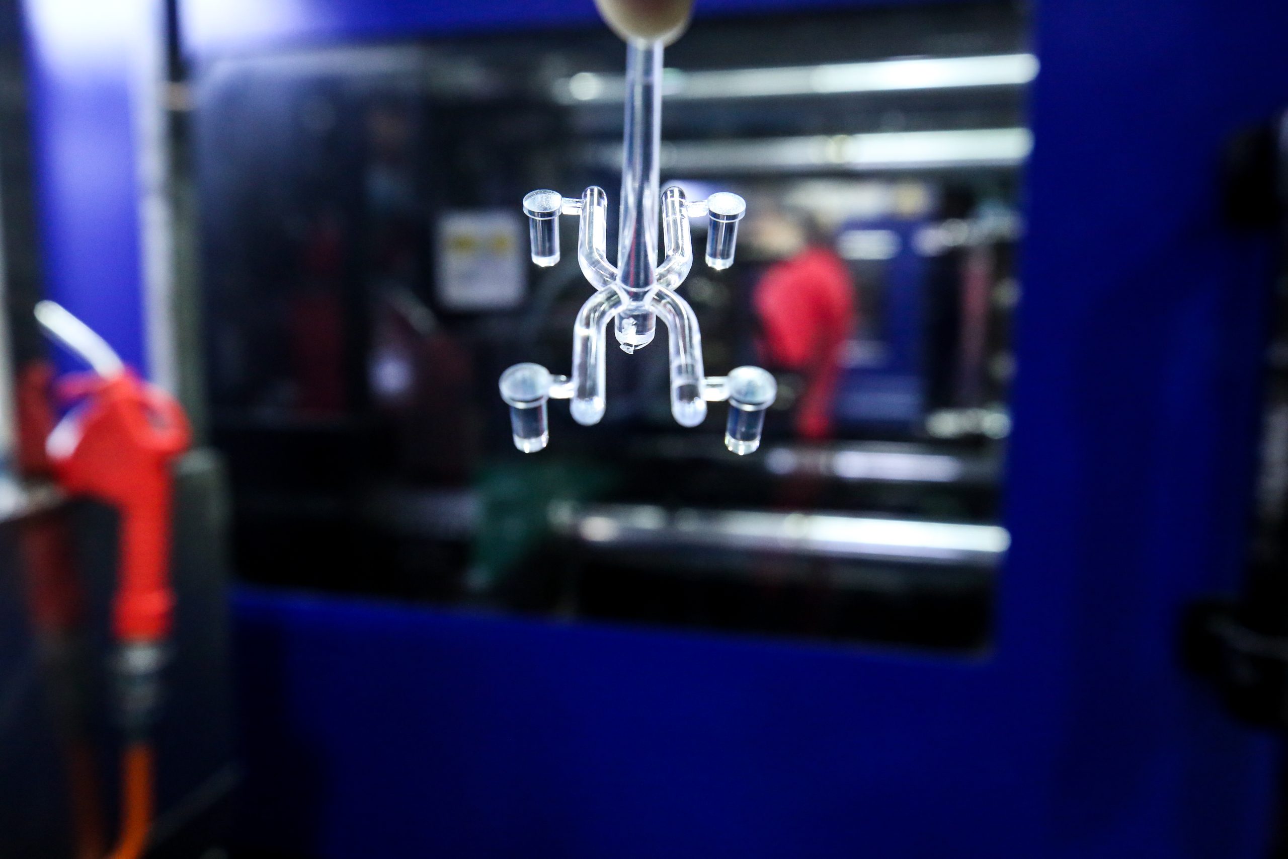 Tooling machine for multiple cavities