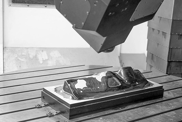 PIM mold engraving